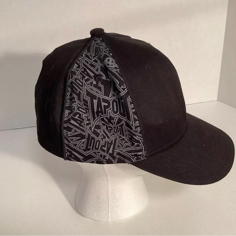 Tapout Mens Black Fitted Hat S/M  Fence MMA Spell Out Tek Flex